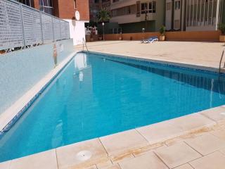 PLAYA LEVANTE 2ª LINEA 2 hab, máximo 3 adultos piscina -opción garaje extra- - Benidorm - 2