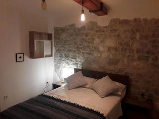 Apartments with parking space Omis - 19051 - Omiš - 1