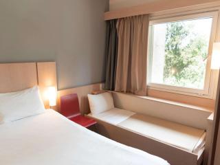 ibis Pilar - 4