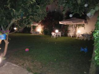 VANGELI'S GARDEN HOUSE - 9