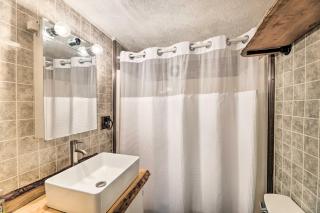 Rustic Hideaway with Fire Pit Less Than 1 Mi to River! - 2