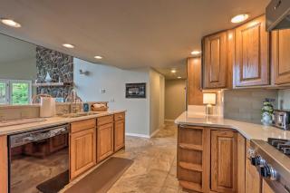 Lakefront Haven Family-Friendly Sunrise Beach Gem - Sunrise Beach - 1