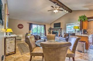 Screened Porch, Resort Perks Osage Beach Cabin! - Osage Beach - 5