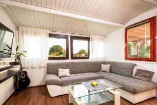 Funny house - Pula - 8
