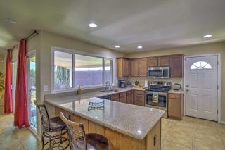 Pet-Friendly Arizona Escape Golf and Hike Nearby! - Litchfield Park - 2