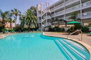 Casa Del Mar Beachfront II - Galveston - 3