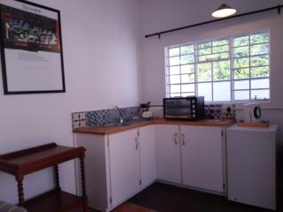 Snug Cottage - 8