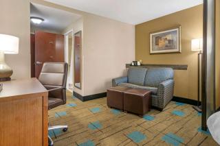 Comfort Suites near MCAS Beaufort - 1