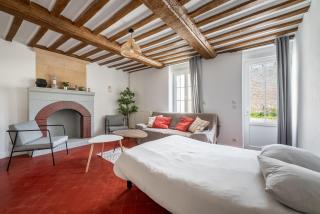 L'escalier rouge - Maison rénovée avec cour - Luc-sur-Mer - 6