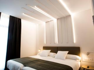 Hotel Lux Santiago - Santiago di Compostela - 9