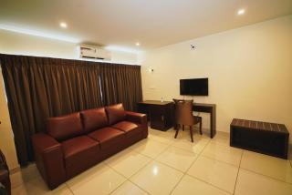 Hotel Libra - Thiruvananthapuram - 4