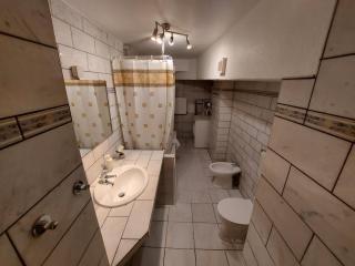 Basement Apartment - Colónia - 2