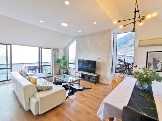 Queenstown Lakeview Holiday Home-5mins to town - 5