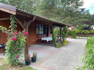 Domek letniskowy nad jeziorem Wiejskim - Łąkie - 9