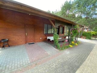 Domek letniskowy nad jeziorem Wiejskim - Łąkie - 5