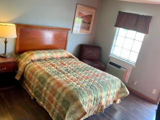HiWay Inn Express - Elk City - 1
