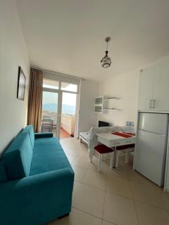 River&Sea Side Apartment - Sarandë - 8