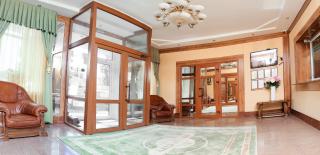 Green City Hotel - 7