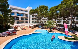 Hotel & Spa S'Entrador Playa - 0