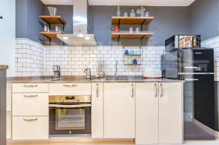 Larios Steps Apartment by ELE Apartments - 1