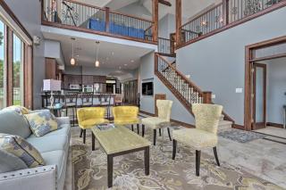 Boat Dock and Kayaks Luxury Lake of the Ozarks Home - 7