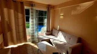 Aloha Apartments with pool - 4