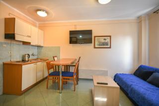Jolly Apartments - Budua - 2
