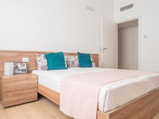 The Best Rent - Gorgeous two-bedroom apartment close to Cinque Giornate square - 8