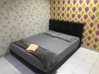 No 96 Nazirin Homestay Lumut - Lumut - 7