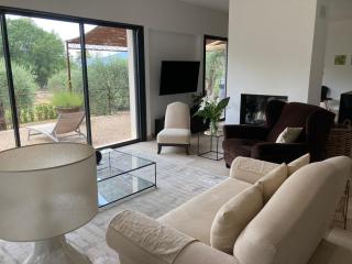 Mas de charme au milieu des oliviers - Le Rouret - 1