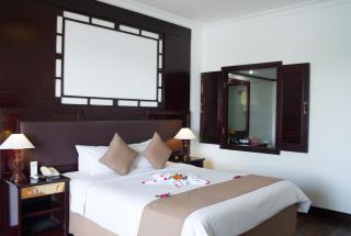 River Beach Resort & Residences - 9