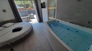 Allegria Nimes Chambre Deluxe Spa - Nimes - 3