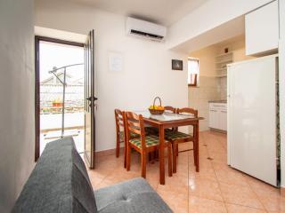 Apartment Josip by Interhome - Ražanj - 5