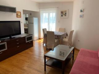 Apartment Katja - Pag - 2