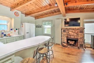 Lakefront Home with Dock 10 Mi to Central Ave! - Hot Springs - 4