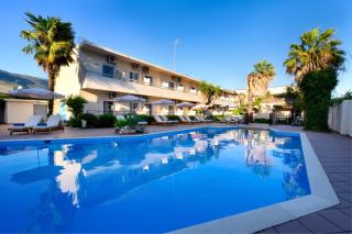 Ipsos Di Mare - Corfu-stad - 0