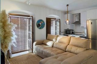 Central Historic Penthouse - 0