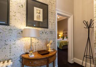 The Edinburgh Address - Castle View Apartment - 1