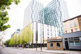 Studios, Apartments and Private Bedrooms with Shared Kitchen at Chapter Kings Cross in London - London - 0