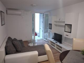 Apartman Ivano - Kaštela - 0