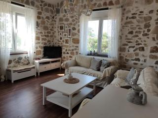 The Stone House - Nípsa - 9