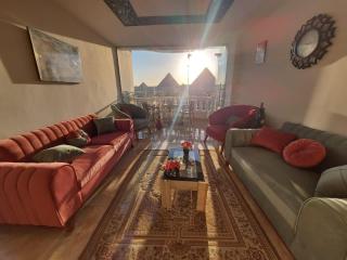 Full Pyramids View Apartment with Balcony For 8 P - Il Cairo - 8
