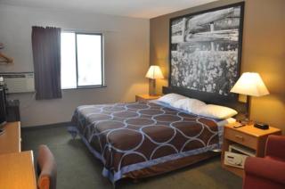 Super 8 by Wyndham Boise - 3
