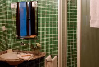 AinB Las Ramblas-Guardia Apartments - 9