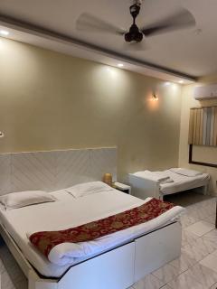Hotel New Sunder - Indore - 9