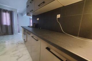 Urban Downtown Studio Back - 5