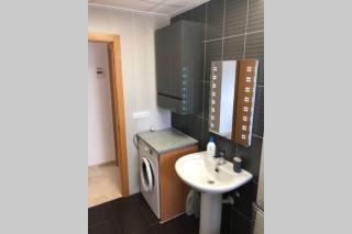 Stunning 2 bedroom ground floor apartment with garden - 1