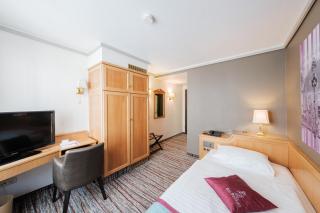 Hotel Pelikan - Schwäbisch Gmünd - 1
