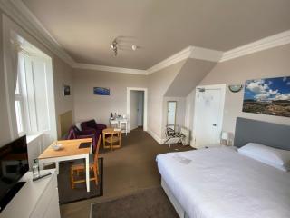 The Bowmore House Bed and Breakfast - 1