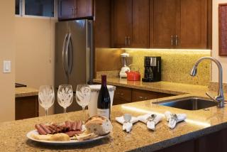 Mahana 604 Oceanfront 1BD 1BA condo - 2